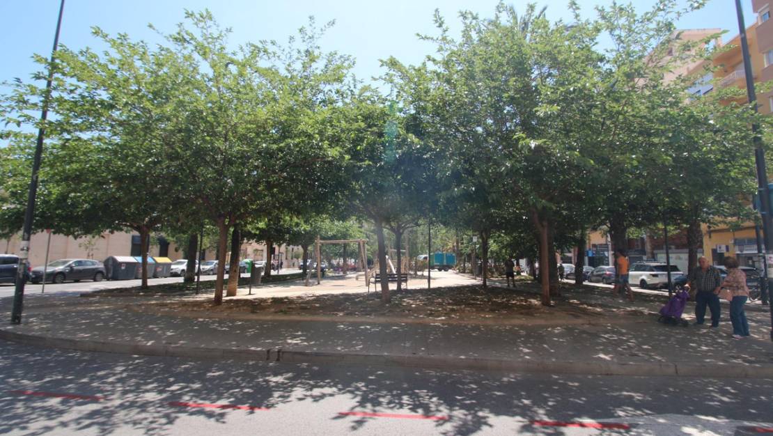 Sale - Commercial property - Alicante - Alicante Centro