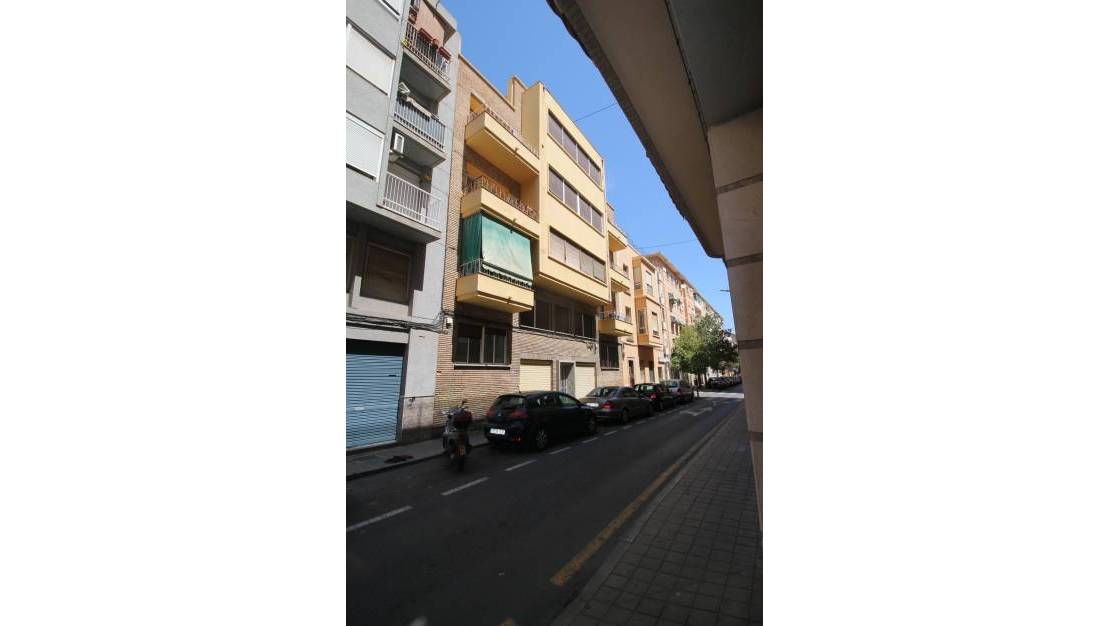 Sale - Commercial property - Alicante - Alicante Centro