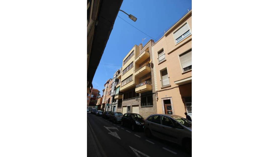 Sale - Commercial property - Alicante - Alicante Centro