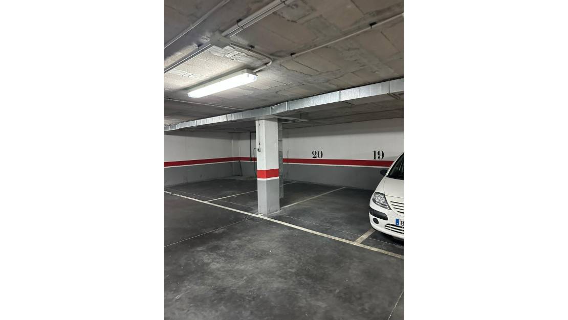 Sale - Commercial property - Alicante - Alicante Centro