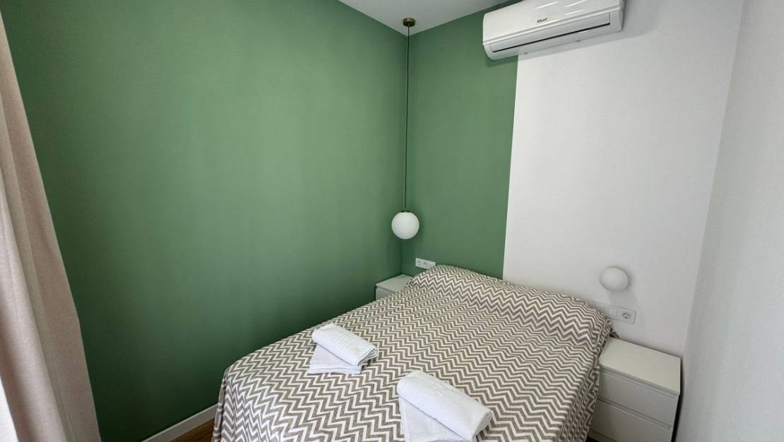 Sale - Commercial property - Alicante - Alicante Centro