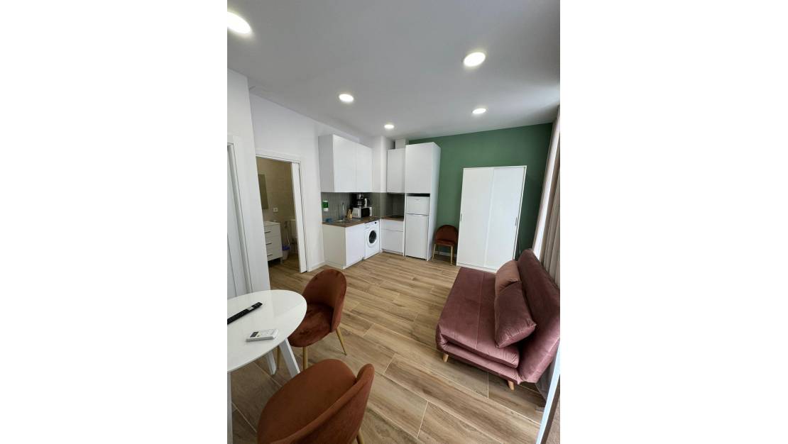 Sale - Commercial property - Alicante - Alicante Centro