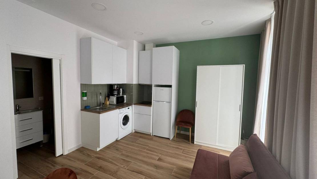 Sale - Commercial property - Alicante - Alicante Centro