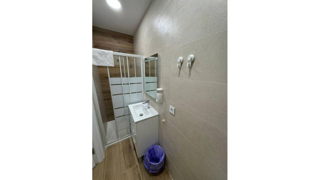 Sale - Commercial property - Alicante - Alicante Centro