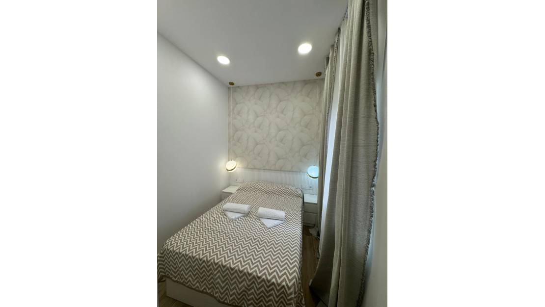 Sale - Commercial property - Alicante - Alicante Centro