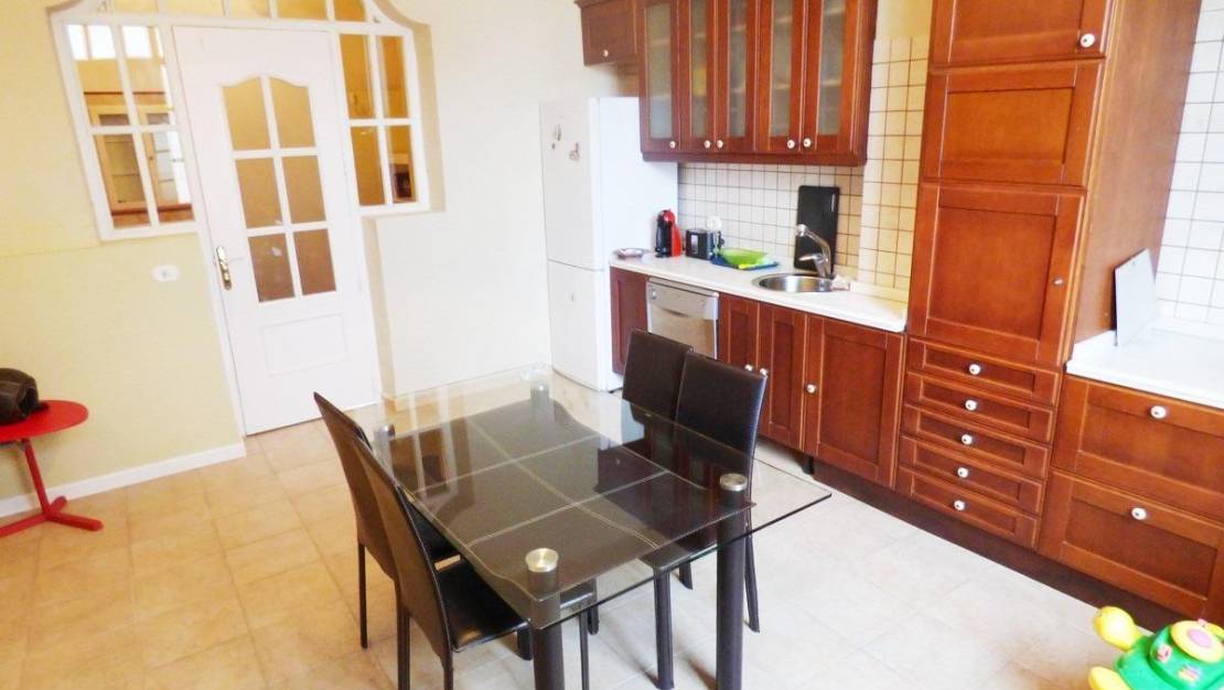 Sale - Commercial property - Alicante - Alicante Centro