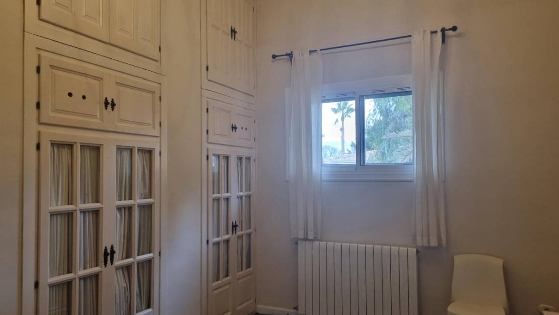 Sale - Commercial property - Alicante - Alicante Centro