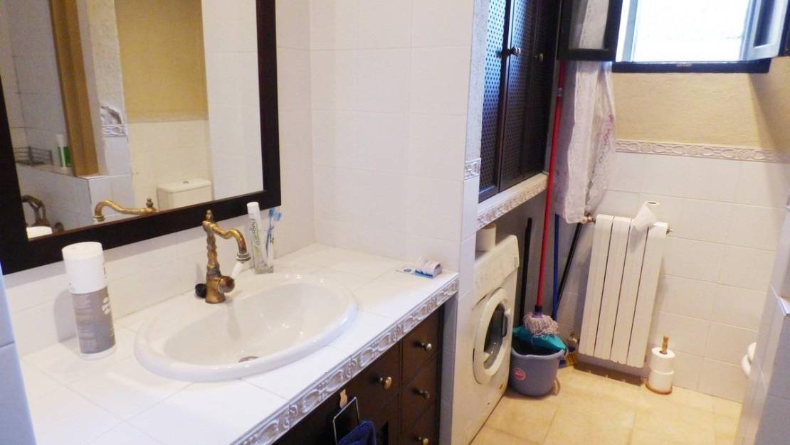 Sale - Commercial property - Alicante - Alicante Centro