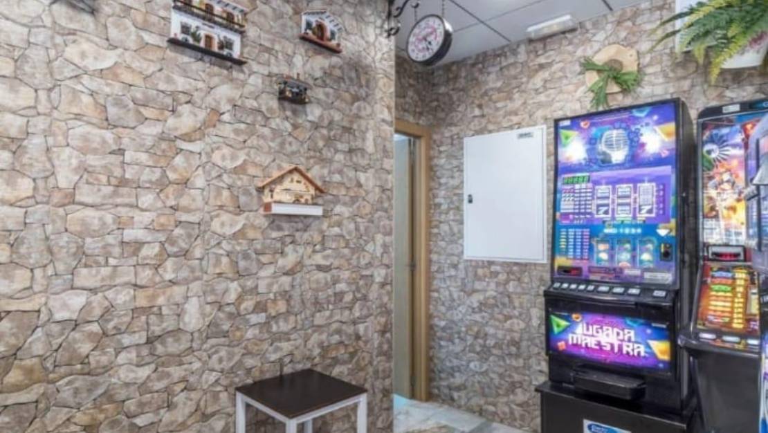 Sale - Commercial property - Alicante - Alicante Centro