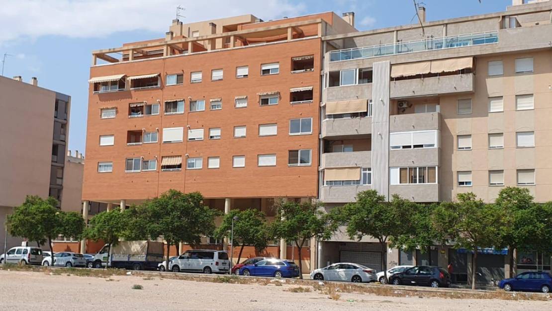 Sale - Commercial property - Alicante - Alicante Centro