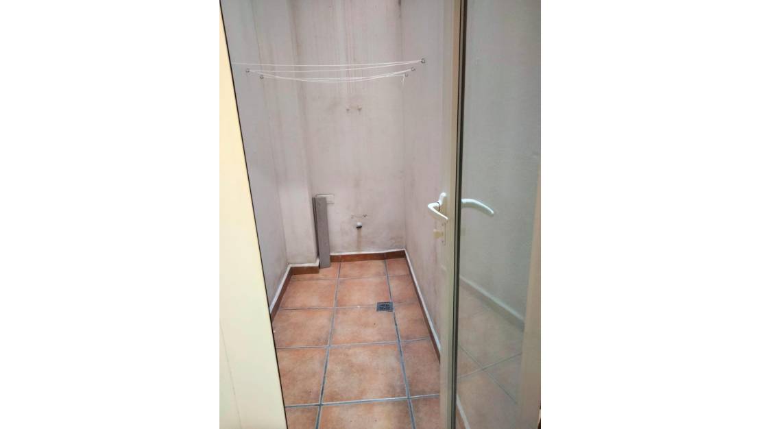 Sale - Commercial property - Alicante - Alicante Centro