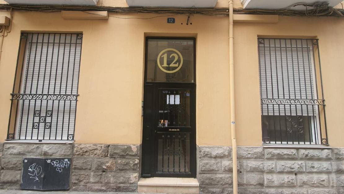 Sale - Commercial property - Alicante - Alicante Centro