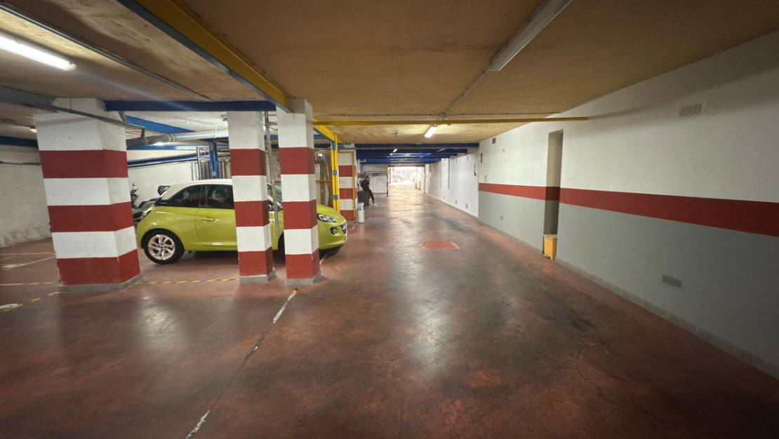 Sale - Commercial property - Alicante - Alicante Centro