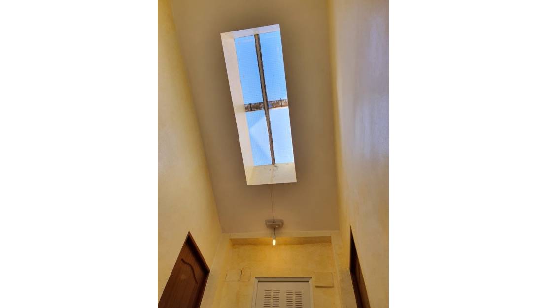 Sale - Commercial property - Alicante - Alicante Centro