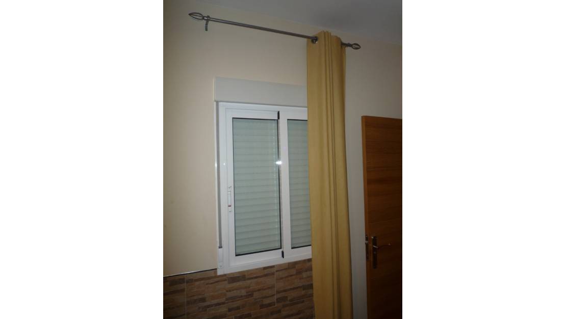 Sale - Commercial property - Alicante - Alicante Centro