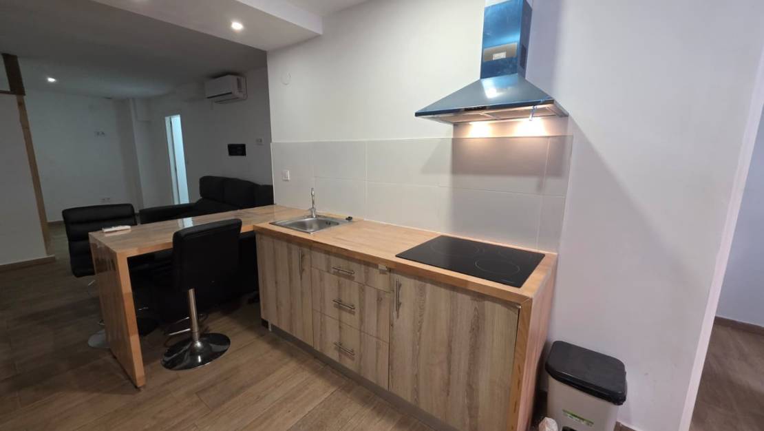 Sale - Commercial property - Alicante - Alicante Centro