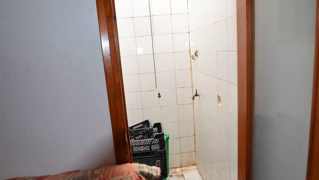 Sale - Commercial property - Alicante City - La Torreta