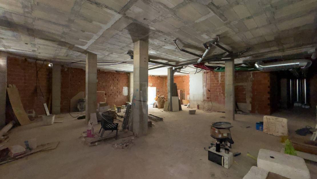 Sale - Commercial property - Alicante City - Parque de las Naciones