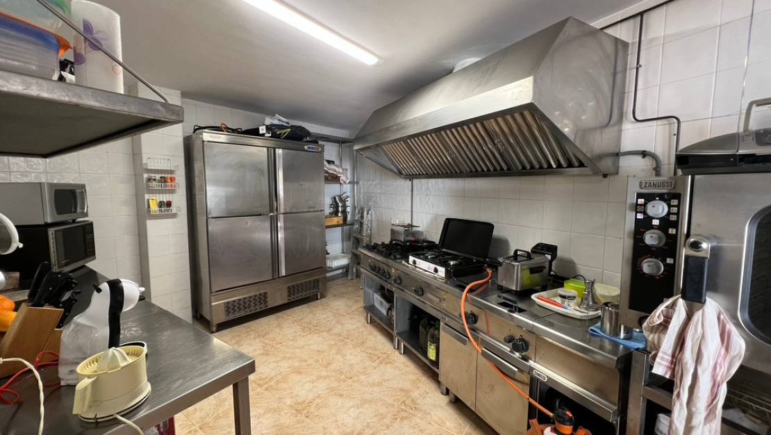 Sale - Commercial property - Altea - Altea Centro