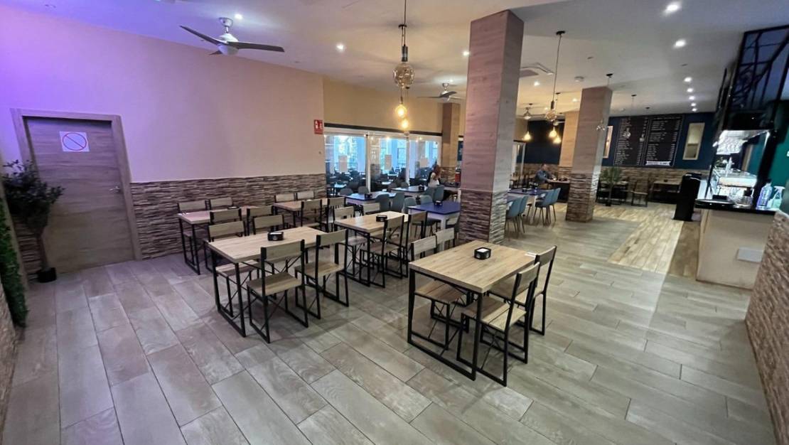 Sale - Commercial property - Benidorm - Benidorm Centro