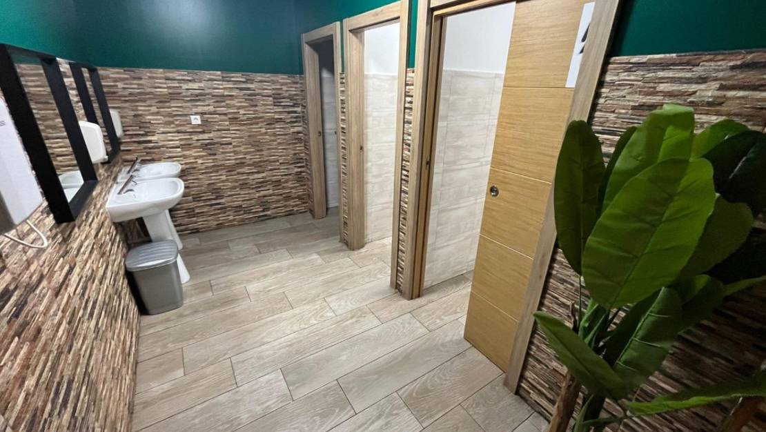 Sale - Commercial property - Benidorm - Benidorm Centro