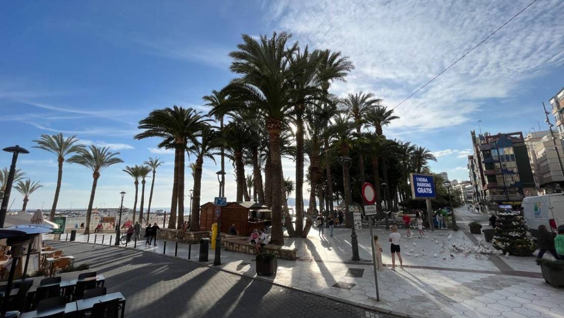 Sale - Commercial property - Benidorm - Benidorm Centro