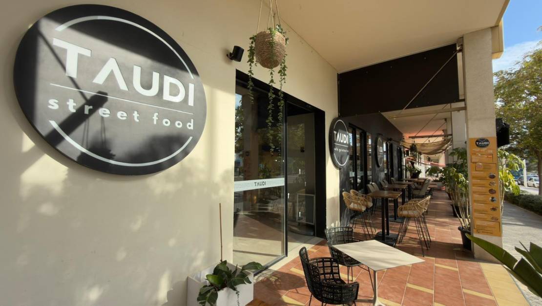 Sale - Commercial property - Benidorm - Benidorm Centro