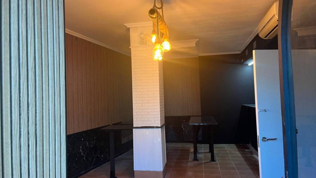 Sale - Commercial property - Benidorm - Benidorm Centro