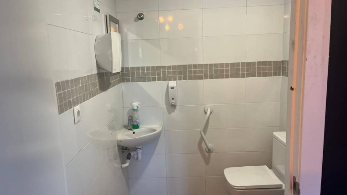 Sale - Commercial property - Benidorm - Benidorm Centro