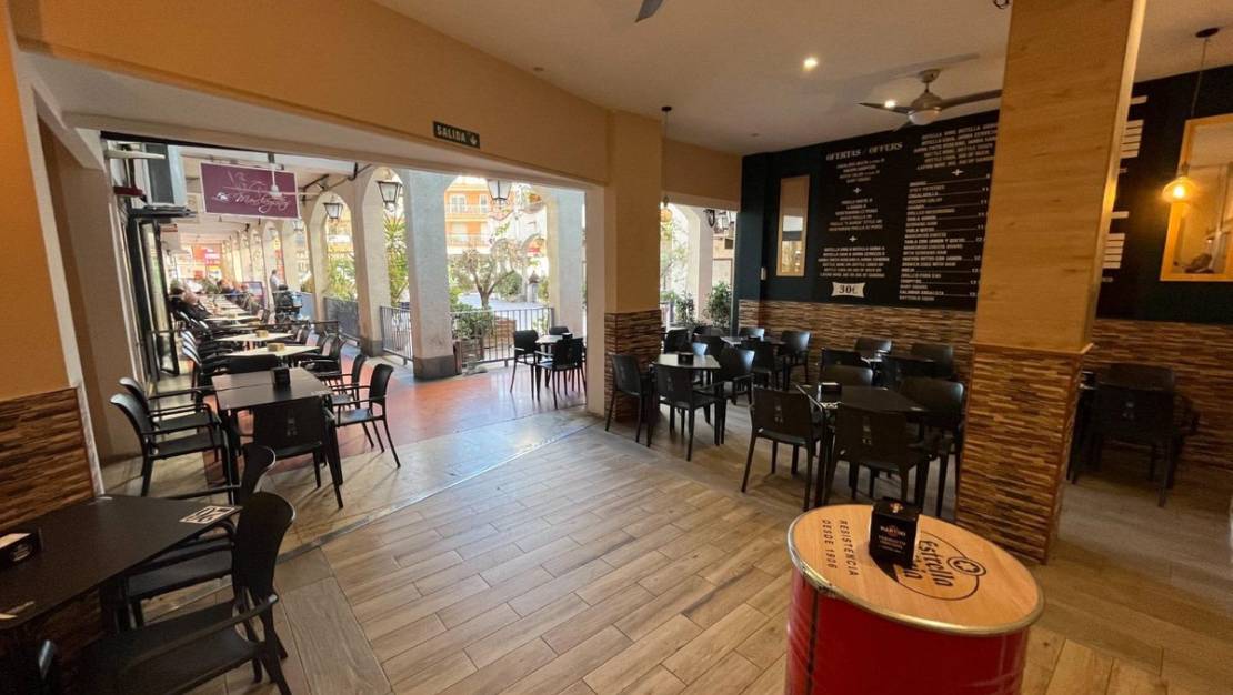 Sale - Commercial property - Benidorm - Benidorm Centro