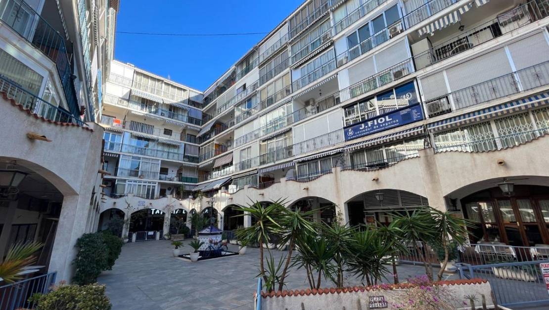 Sale - Commercial property - Benidorm - Benidorm Centro