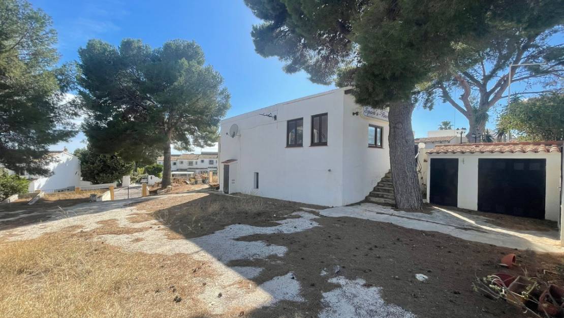 Sale - Commercial property - Benissa - Benissa Centro