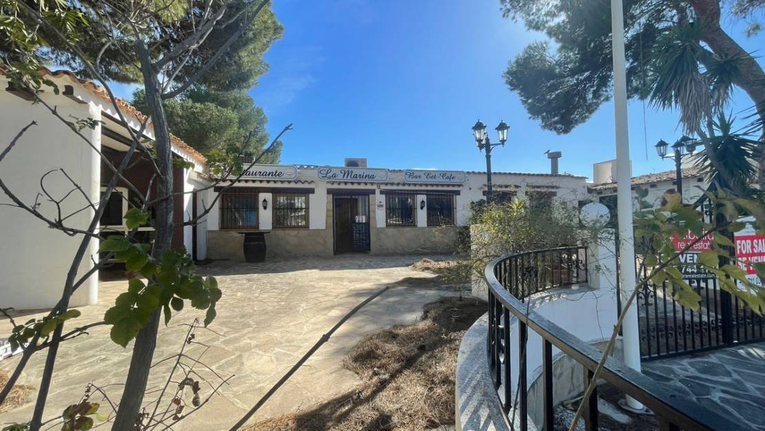 Sale - Commercial property - Benissa - Benissa Centro