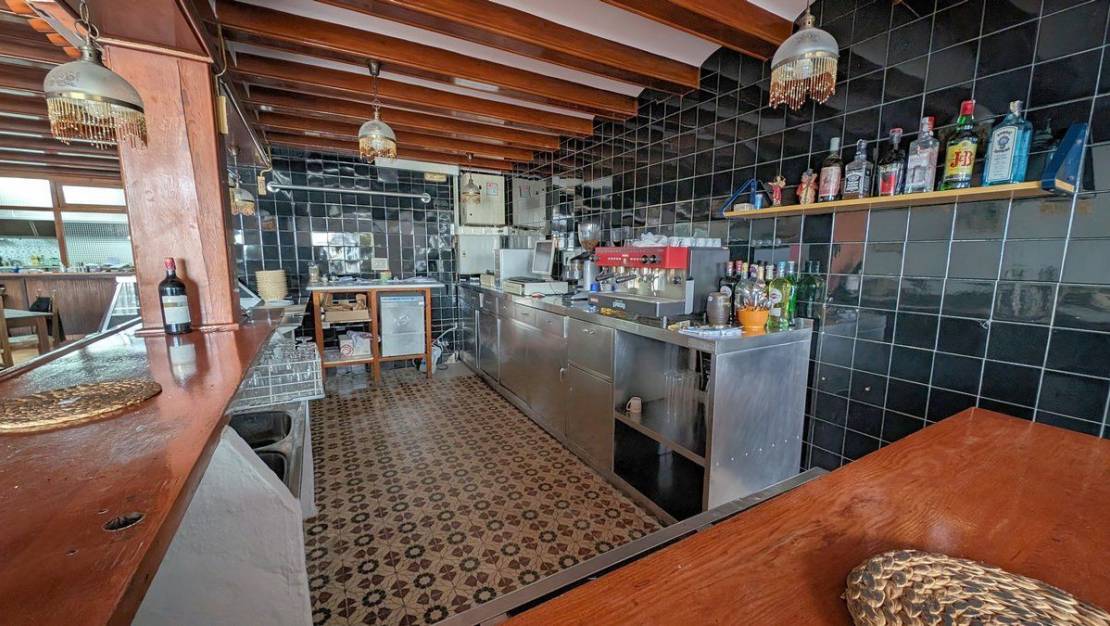 Sale - Commercial property - Calpe - Calpe Centro