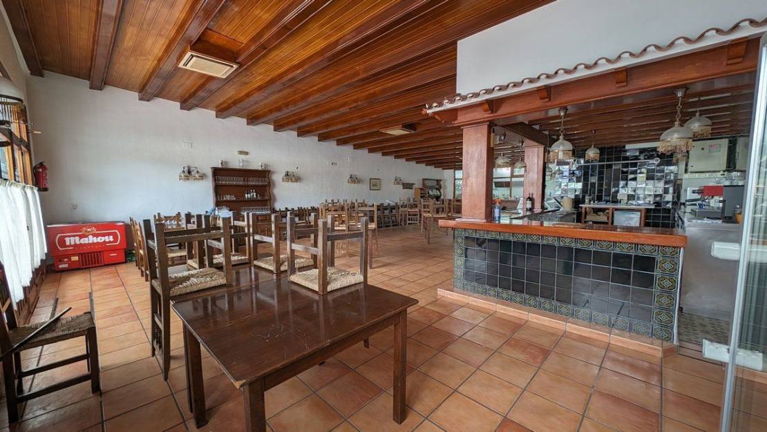 Sale - Commercial property - Calpe - Calpe Centro