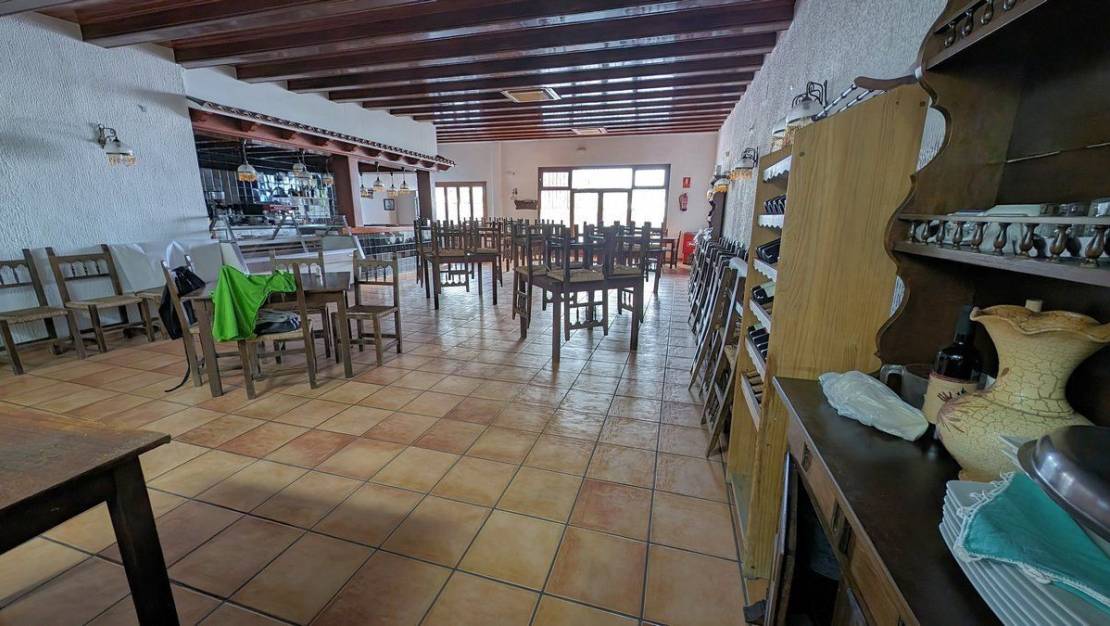 Sale - Commercial property - Calpe - Calpe Centro