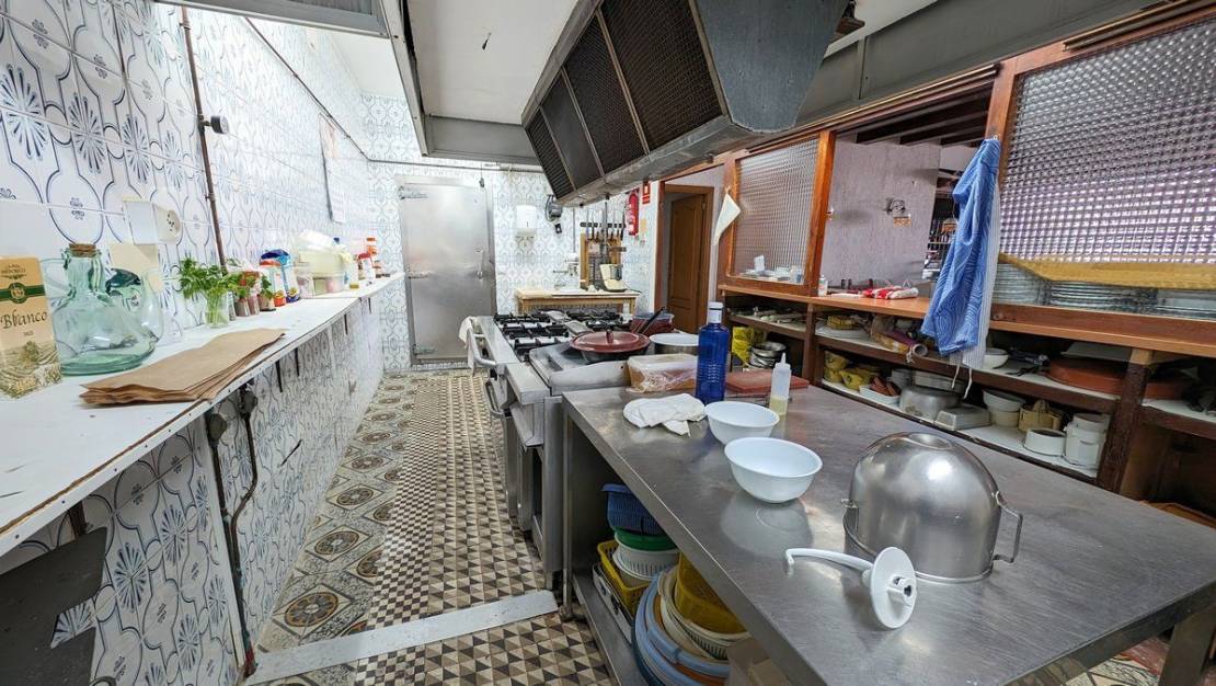 Sale - Commercial property - Calpe - Calpe Centro