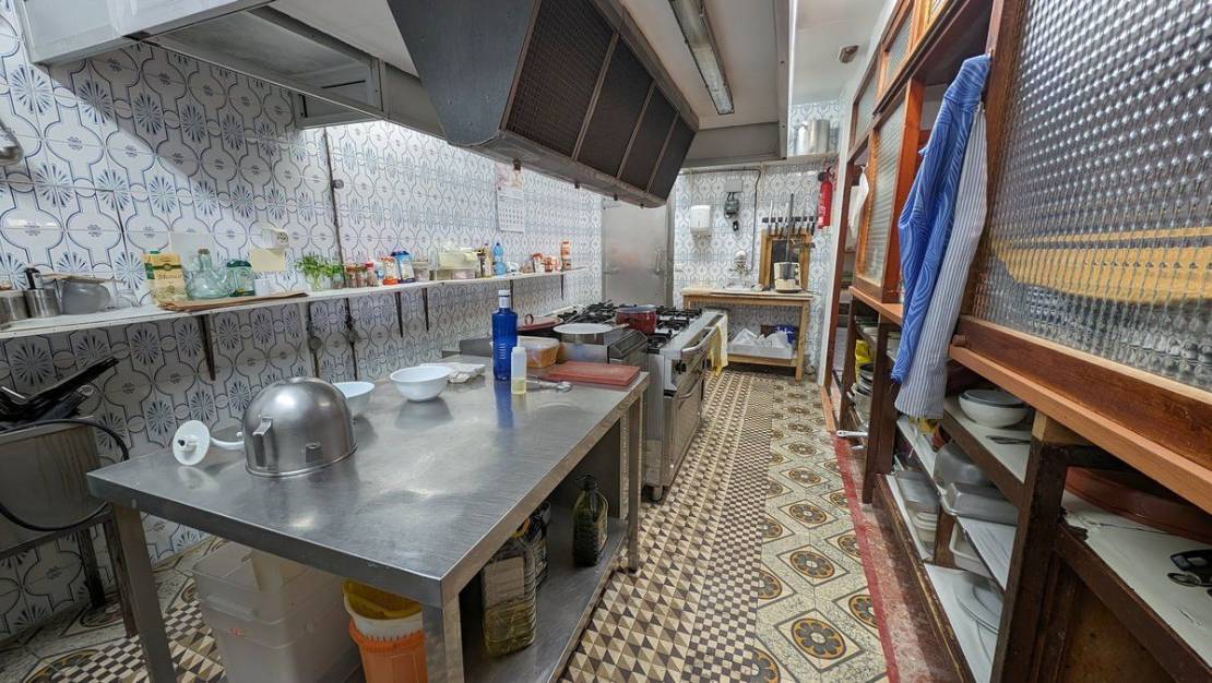 Sale - Commercial property - Calpe - Calpe Centro