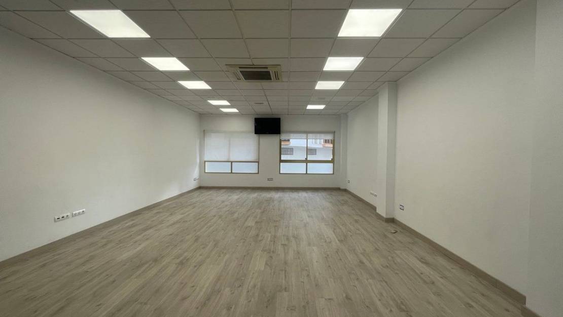 Sale - Commercial property - Calpe - Calpe Centro