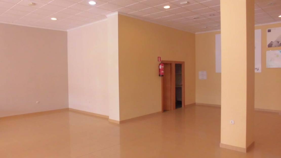 Sale - Commercial property - Calpe - Calpe Centro