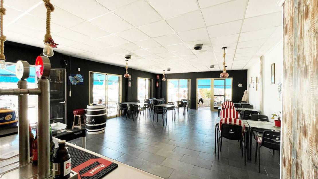 Sale - Commercial property - Calpe - Calpe Centro