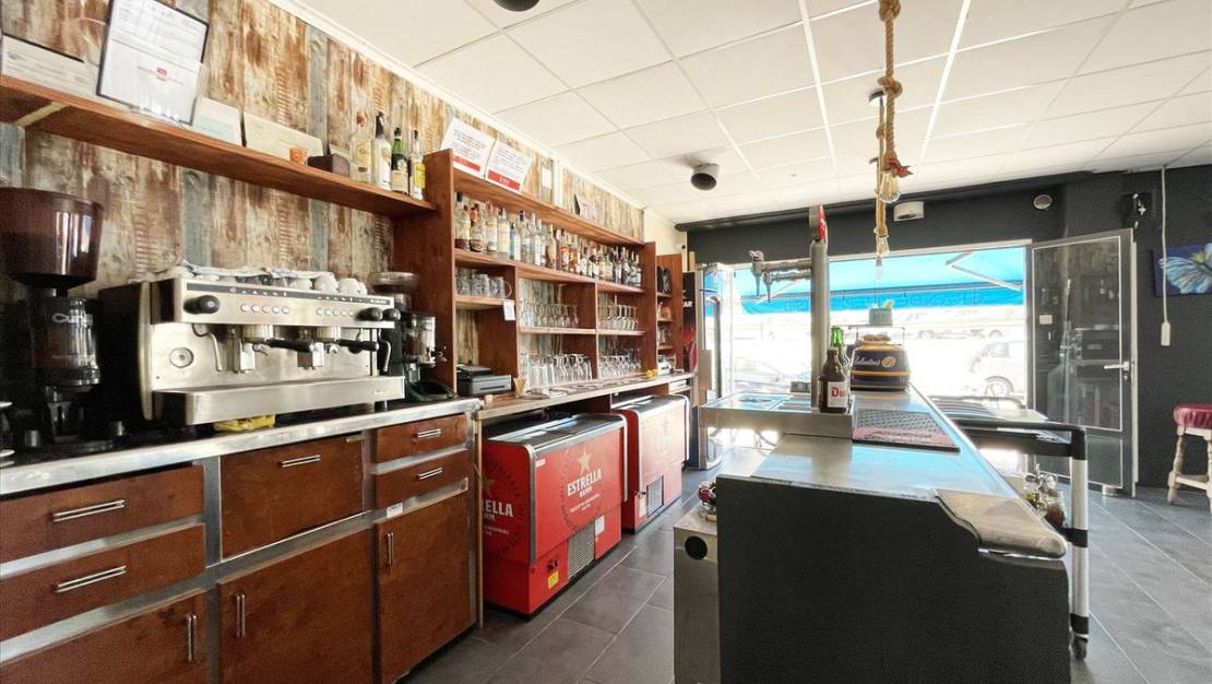 Sale - Commercial property - Calpe - Calpe Centro