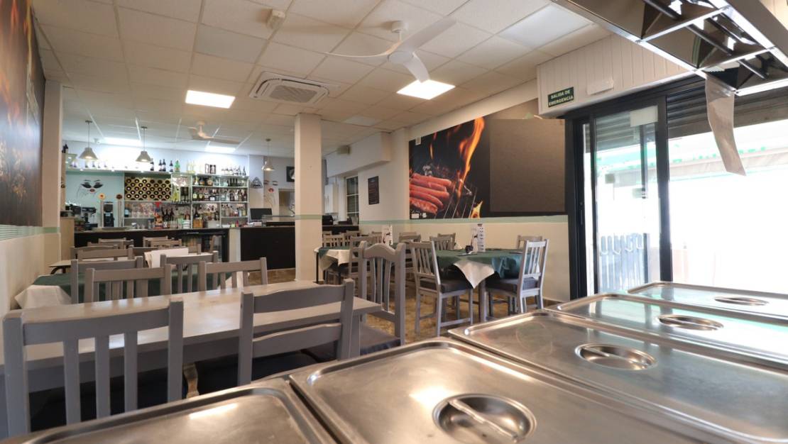 Sale - Commercial property - Catral - Catral Centro