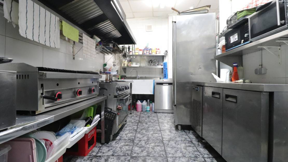 Sale - Commercial property - Catral - Catral Centro