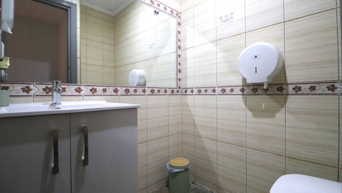 Sale - Commercial property - Catral - Catral Centro