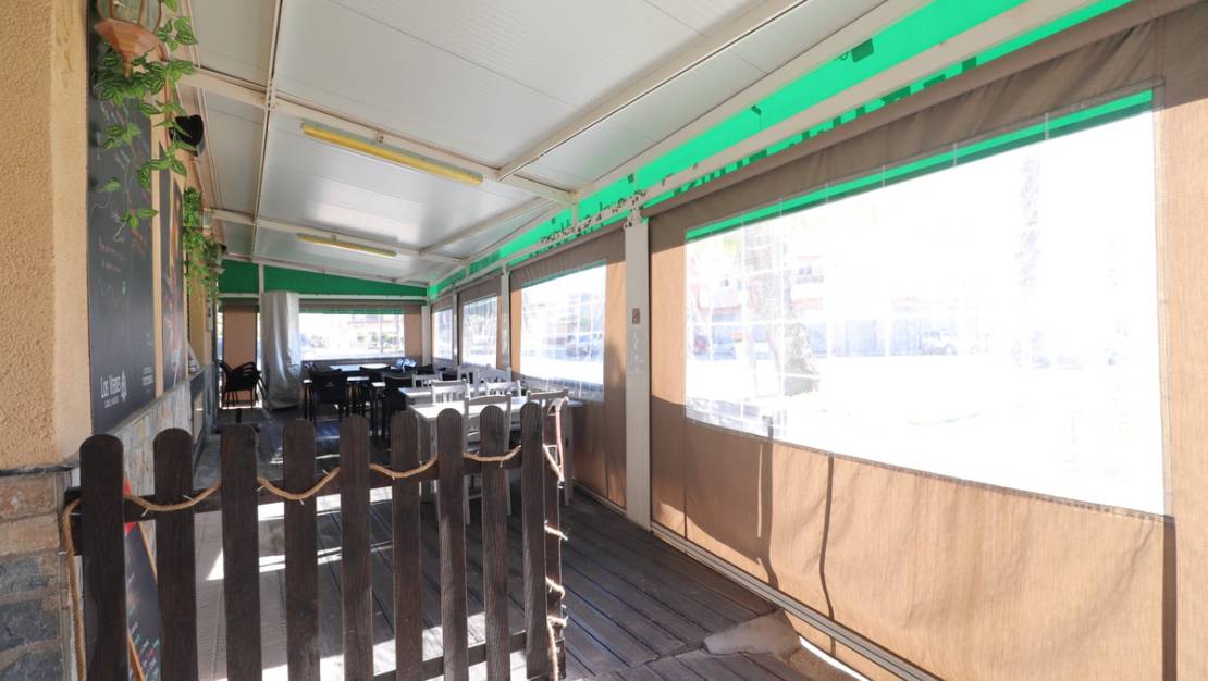 Sale - Commercial property - Catral - Catral Centro