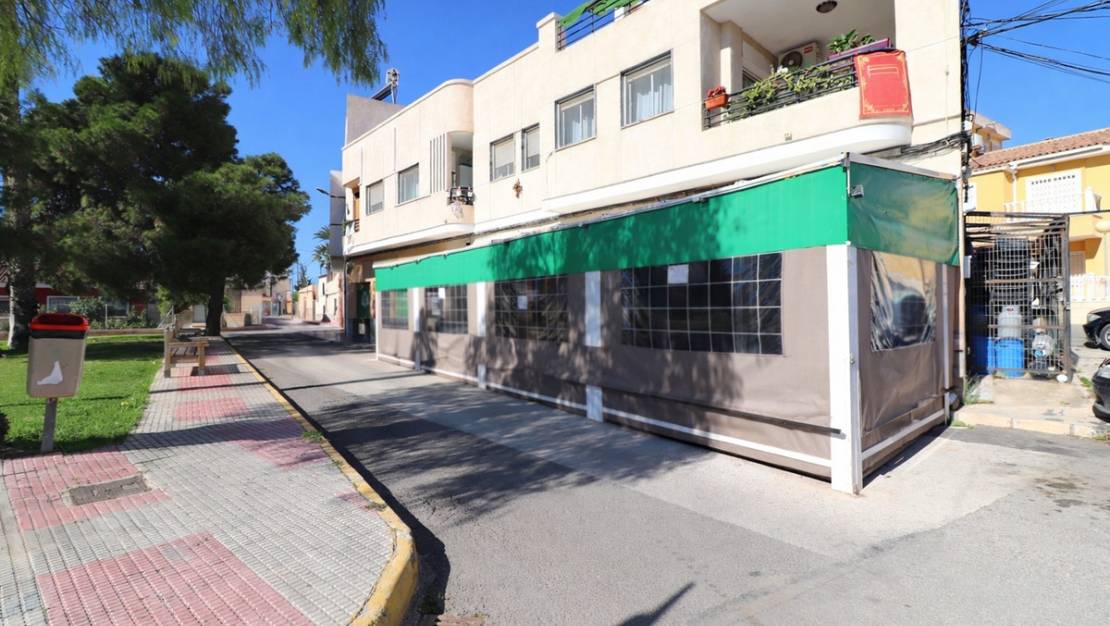 Sale - Commercial property - Catral - Catral Centro