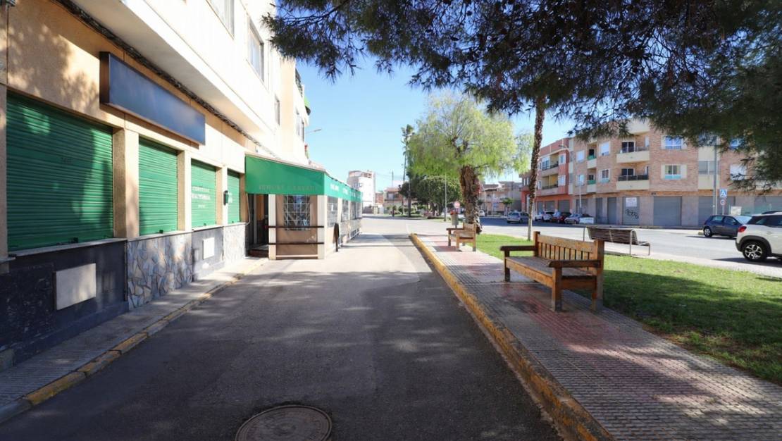 Sale - Commercial property - Catral - Catral Centro