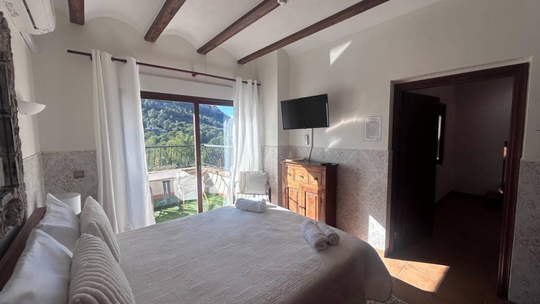 Sale - Commercial property - Finestrat