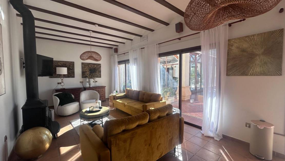 Sale - Commercial property - Finestrat